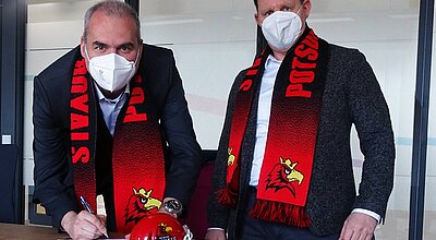 snt-regiocom-Chef Dirk Moritz (li.) und Royals-Präsident Jens-Torsten Müller