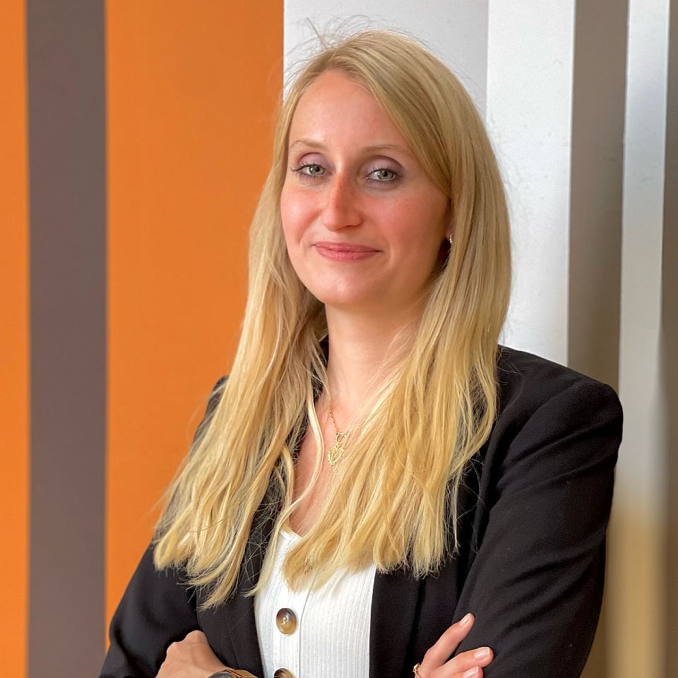 Kathleen Ruß, Ausbildung Magdeburg