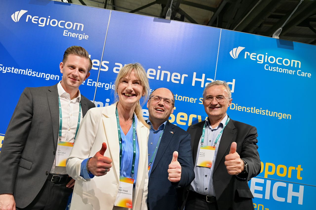 Das regiocom-Team: (s. Foto,v.li.) Max Schlieker, Franka Simon-Host, Klemens Gutmann, Michael Woelki